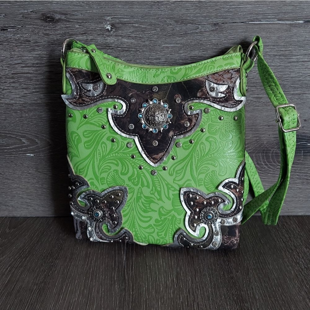Cowgirl Trendy Western Green Camo Concealed Carry Crossbody Purse